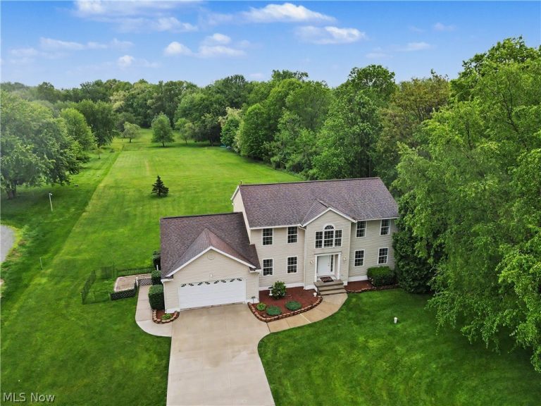 992 Martin Road, Mogadore, OH - Photo 3