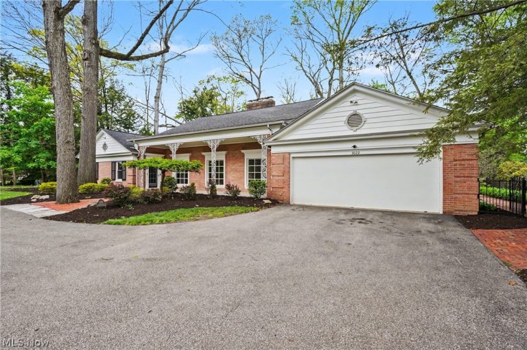 3022 Harriett Road, Silver Lake, OH - Photo 2