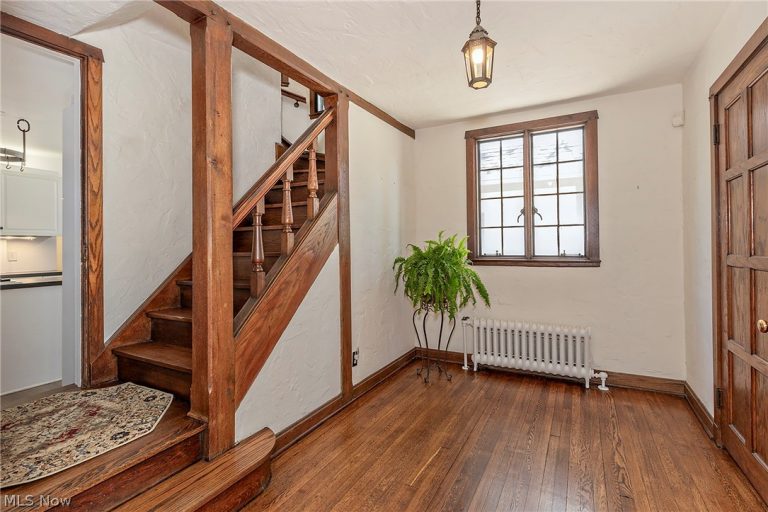 3306 Grenway Road, Shaker Heights, OH - Photo 5