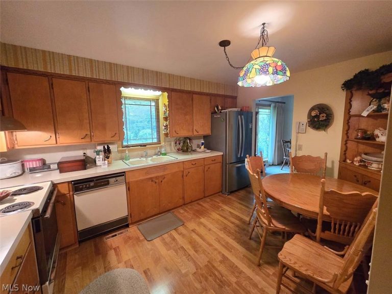 3836 21st Street, Canton, OH - Photo 6