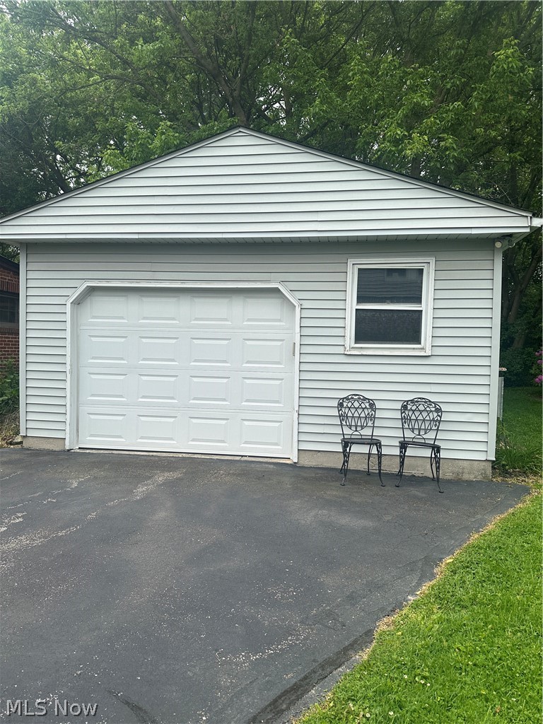 37522 Arthur Street, Willoughby, OH - Photo 4