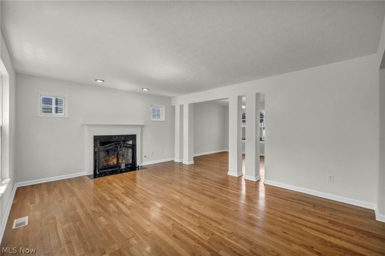 9747 Gates Avenue, Cleveland, OH - Photo 6