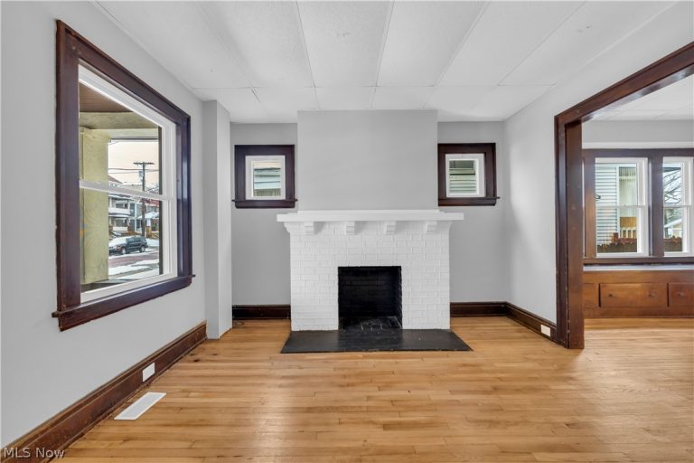 4102 Brooklyn Avenue #4102/Right, Cleveland, OH - Photo 6