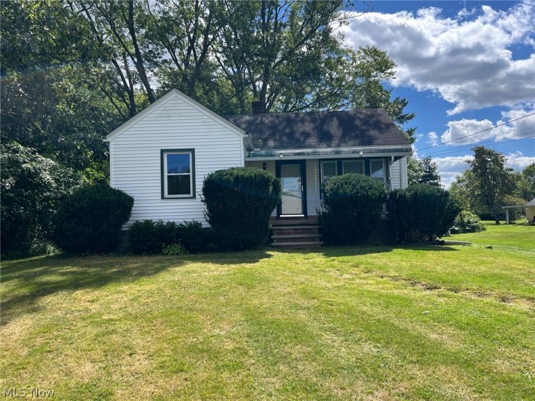 41345 Griswold Road, Elyria, OH - Photo 2