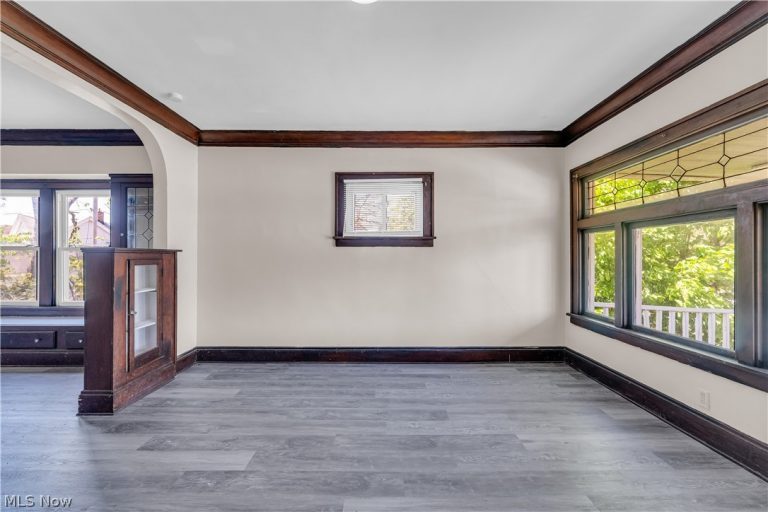 9404 Cardwell Avenue #UP/2, Cleveland, OH - Photo 8