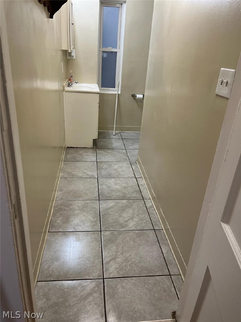 2314 Henninger Road, Cleveland, OH - Photo 6