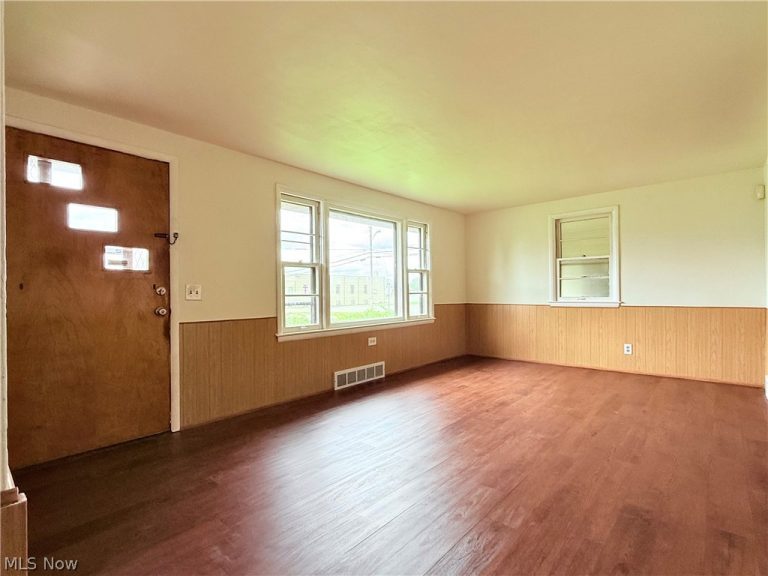 2350 7th Street, Canton, OH - Photo 3