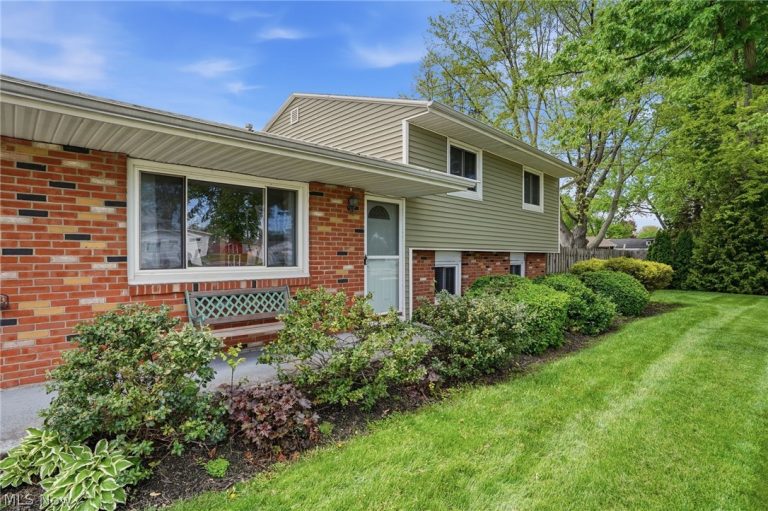 902 Cleveland Road, Huron, OH - Photo 2
