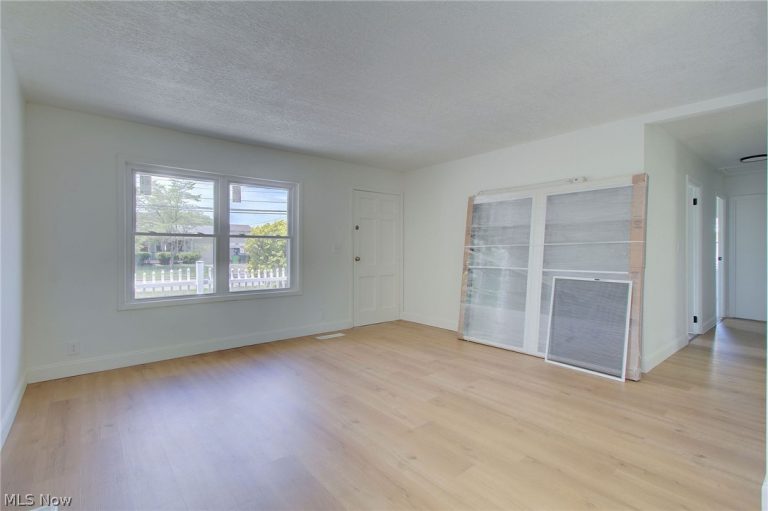 2650 Center Avenue, Alliance, OH - Photo 8
