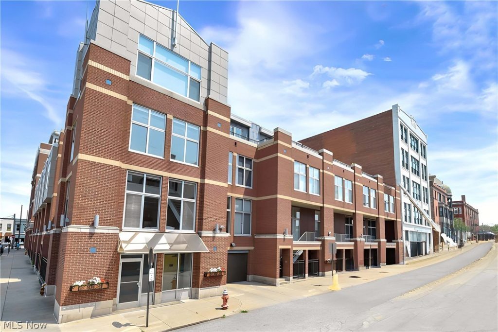 1951 26th Street #517, Cleveland, OH
