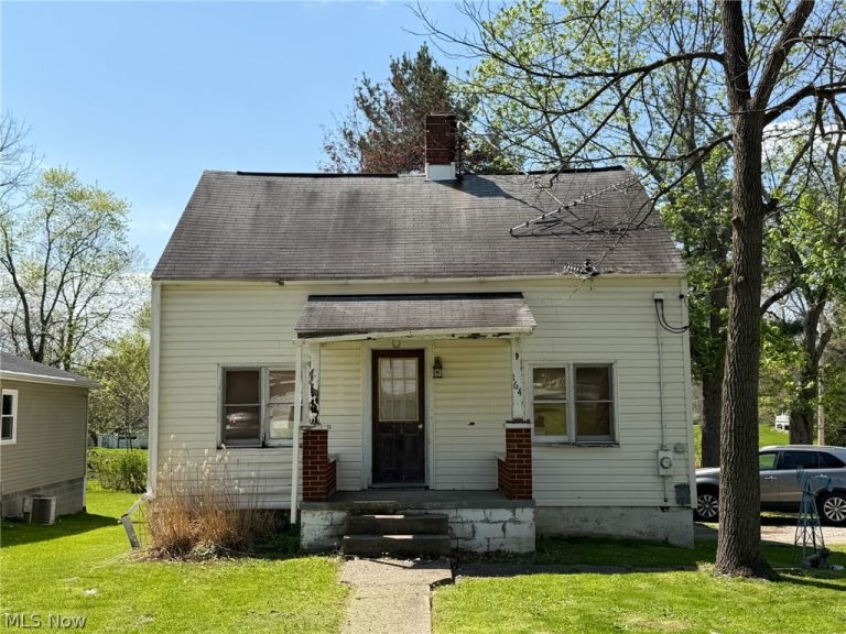164 Avon Avenue, Wadsworth, OH - Photo 2