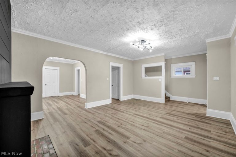 3147 Whitethorn Road, Cleveland Heights, OH - Photo 5