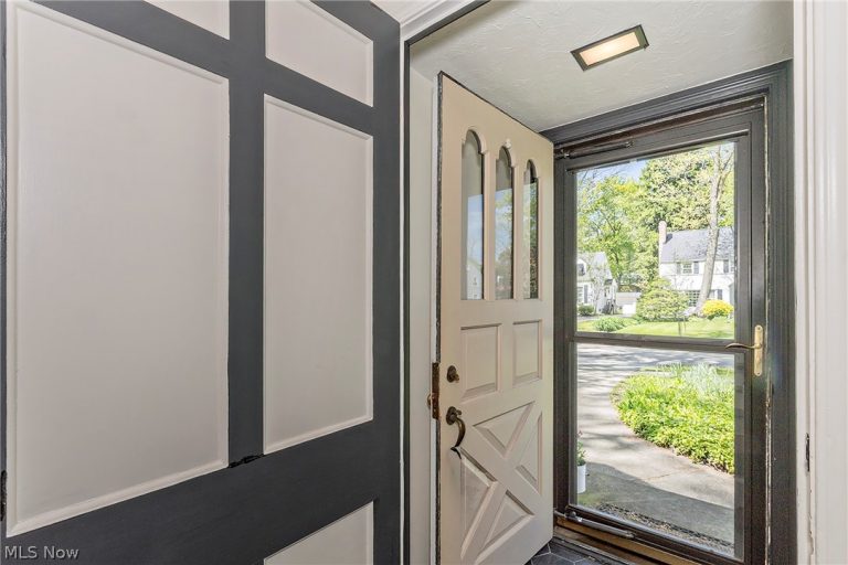 1761 Oakmount Road, South Euclid, OH - Photo 2