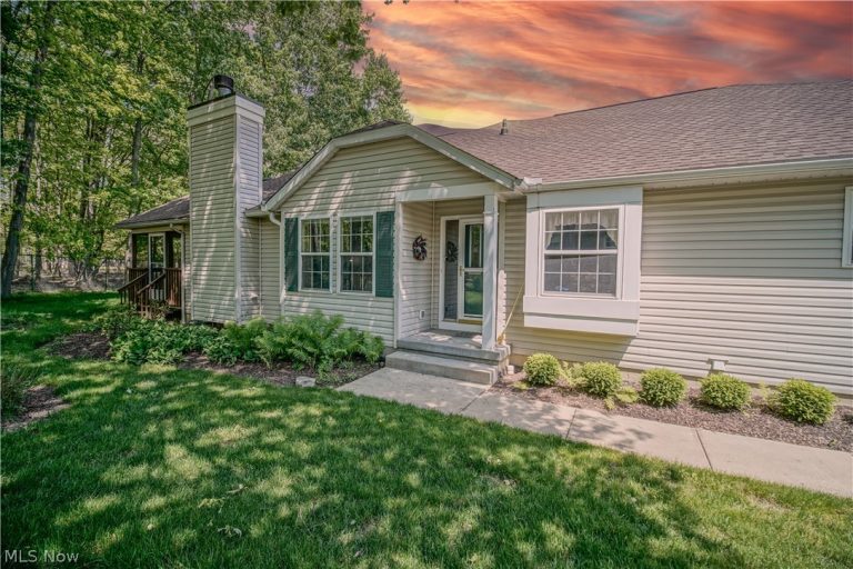 2917 Windsor Court #106, Stow, OH - Photo 2