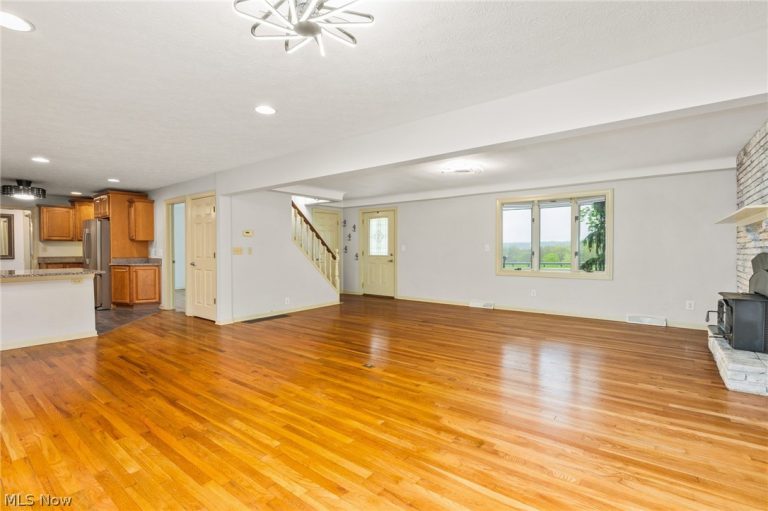 10743 Chippewa Road, Brecksville, OH - Photo 5