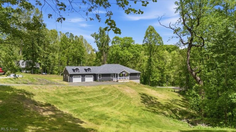 119 Stonegate Drive, Washington, WV, 26181