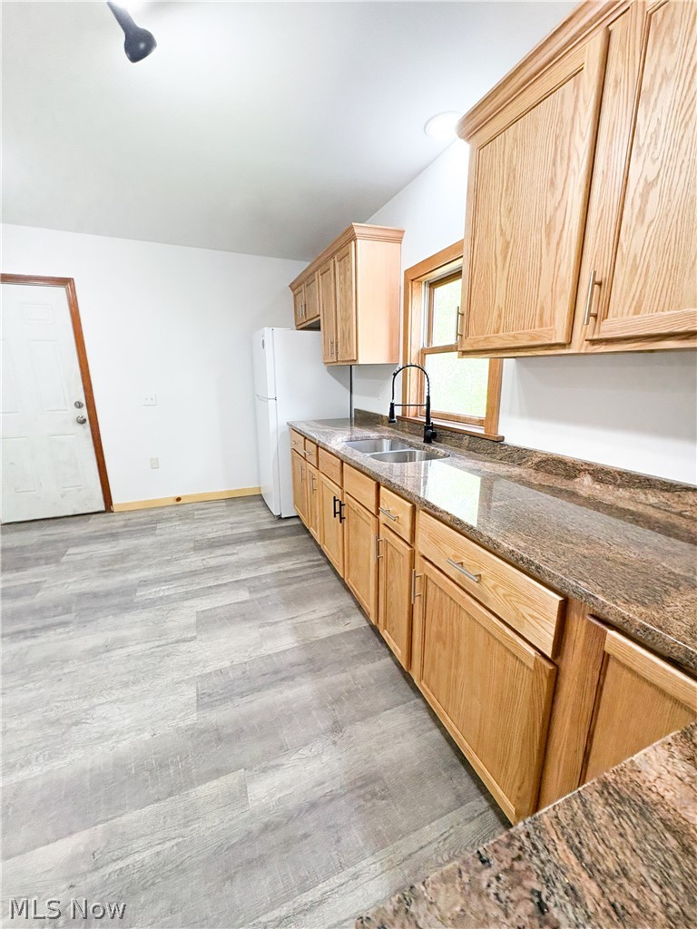 81 Pleasant Street, Oberlin, OH - Photo 4