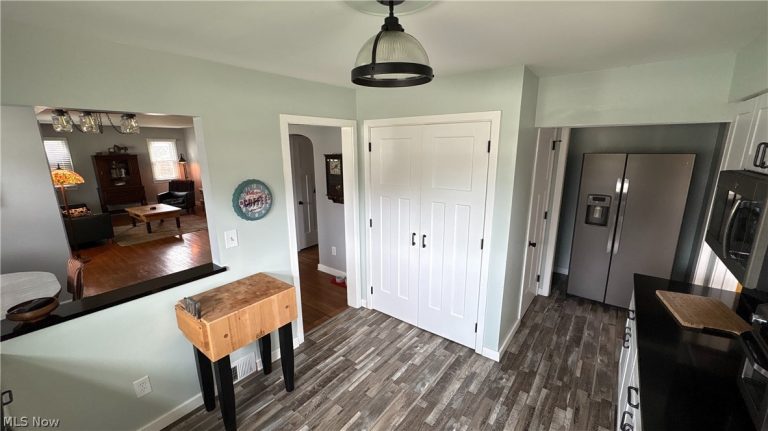 300 Concord Drive, Lorain, OH - Photo 5