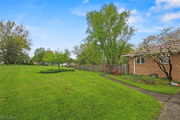 8243 Lima Road, Poland, OH - Photo 8