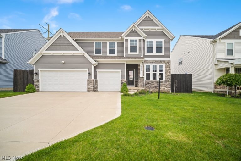 8809 Leatherleaf Drive, Columbia Station, OH - Photo 2