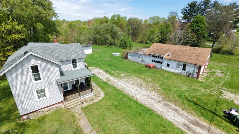 406 Main Road, Conneaut, OH - Photo 2