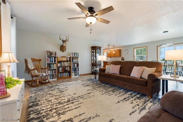 9272 Andora Road, East Rochester, OH - Photo 4