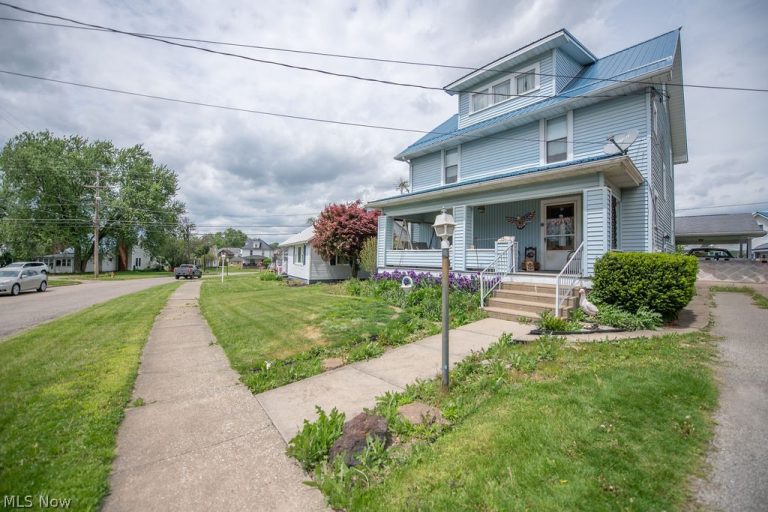 77 4th Street, Carrollton, OH - Photo 2