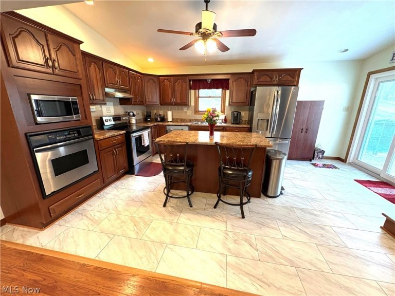 312-316 Henrietta Street, Weirton, WV - Photo 8