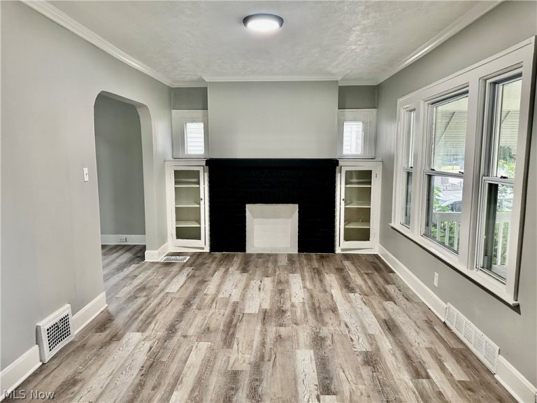878 130th Street, Cleveland, OH - Photo 2
