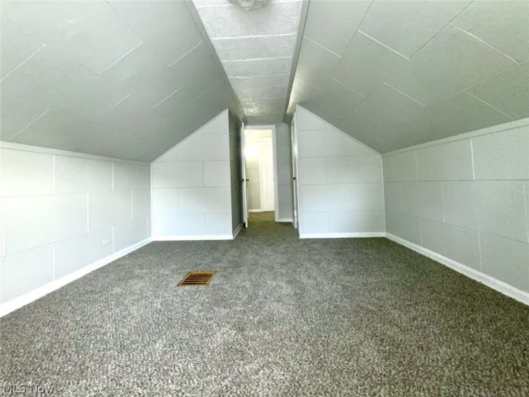 21491 Naumann Avenue, Euclid, OH - Photo 4