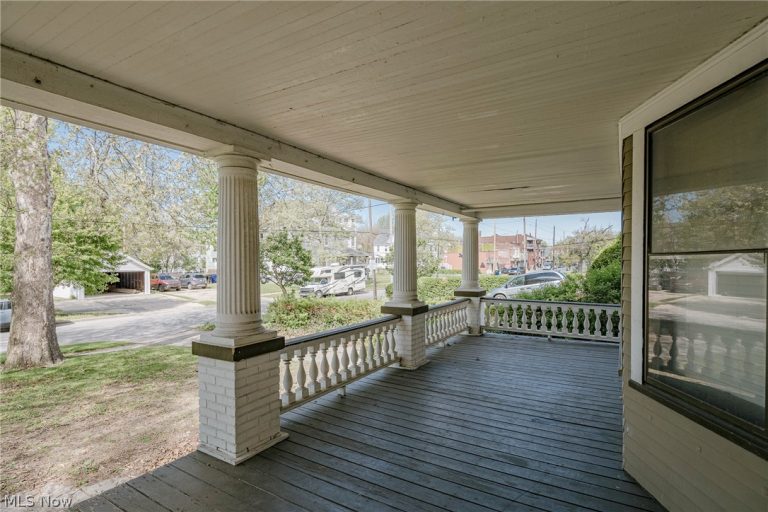 10906 Ashbury Avenue, Cleveland, OH - Photo 3