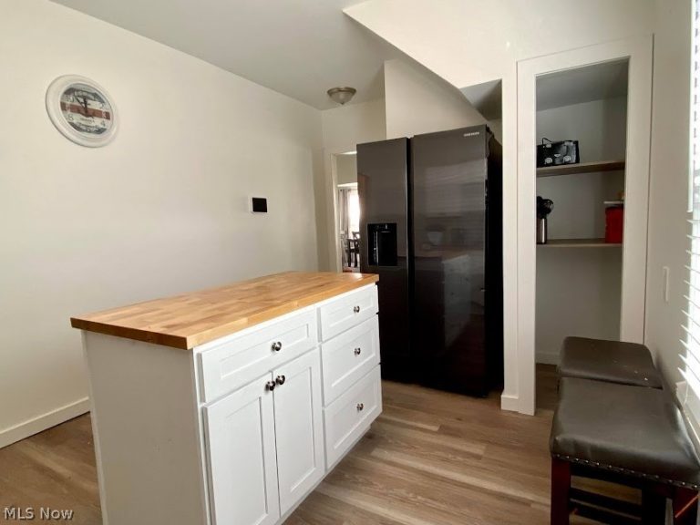 3909 Memphis Avenue, Cleveland, OH - Photo 6