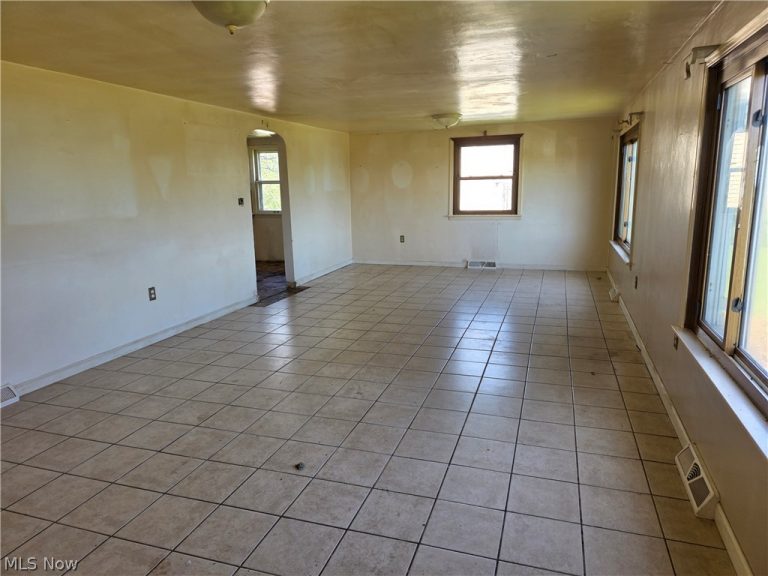 5491 Bye Road, East Palestine, OH - Photo 2