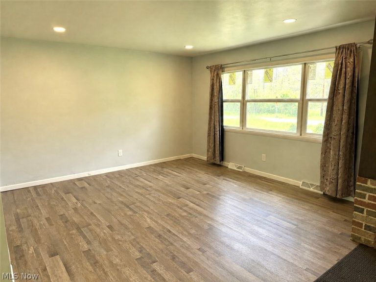 4088 Lynwood, Kent, OH - Photo 4