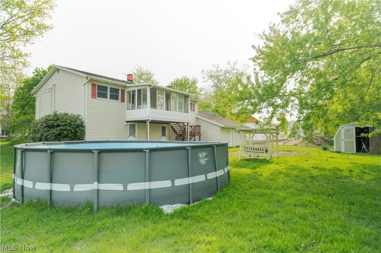 333 Kathleen Drive, Jefferson, OH - Photo 4