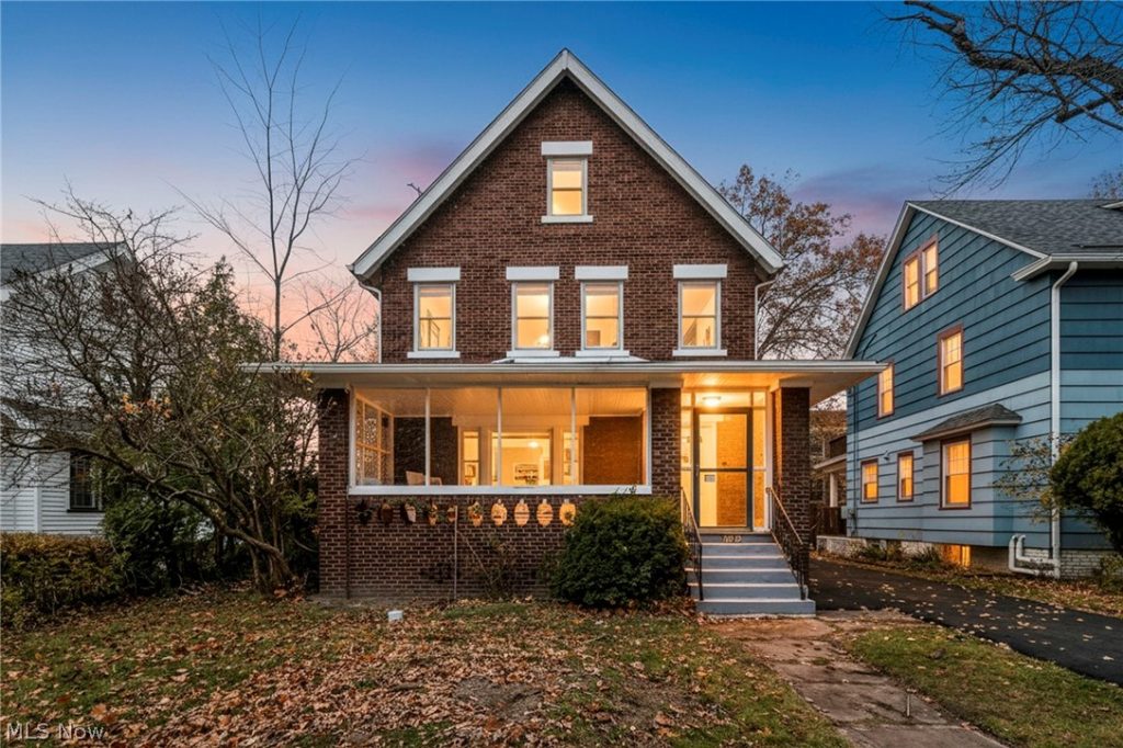 3147 Whitethorn Road, Cleveland Heights, OH