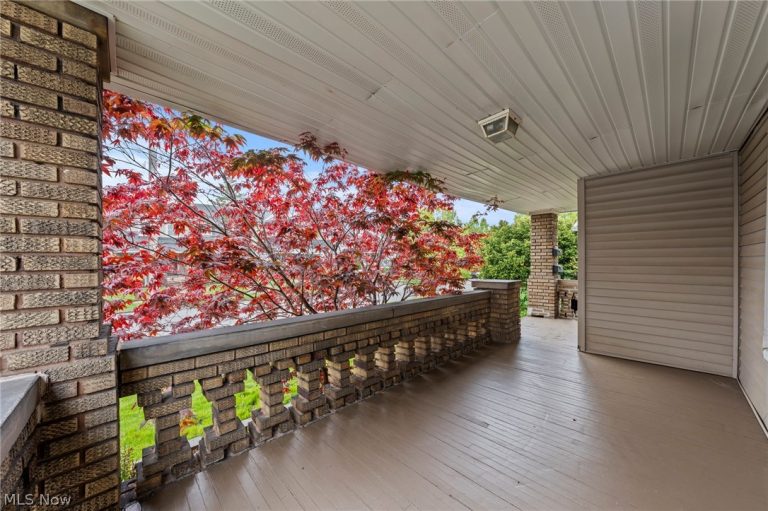 2058 Wascana Avenue, Lakewood, OH - Photo 4