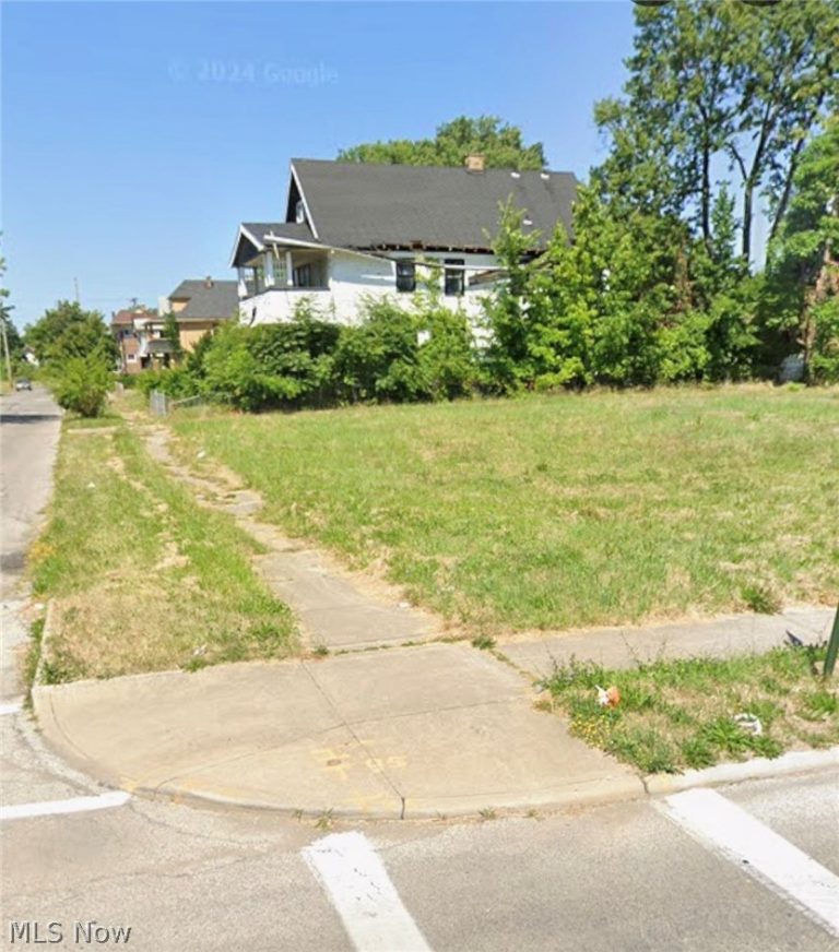 797 125th Street, Cleveland, OH - Photo 2