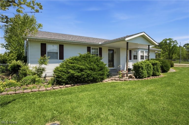 2760 Flint Ridge Road, Hopewell, OH - Photo 2
