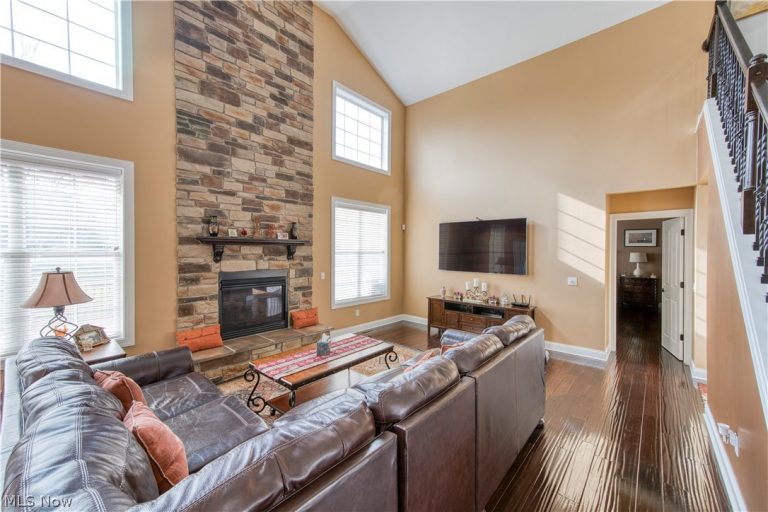 3082 Willowbrook, Aurora, OH - Photo 5