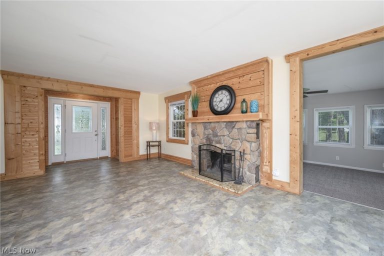 1566 Northeast Avenue, Tallmadge, OH - Photo 4