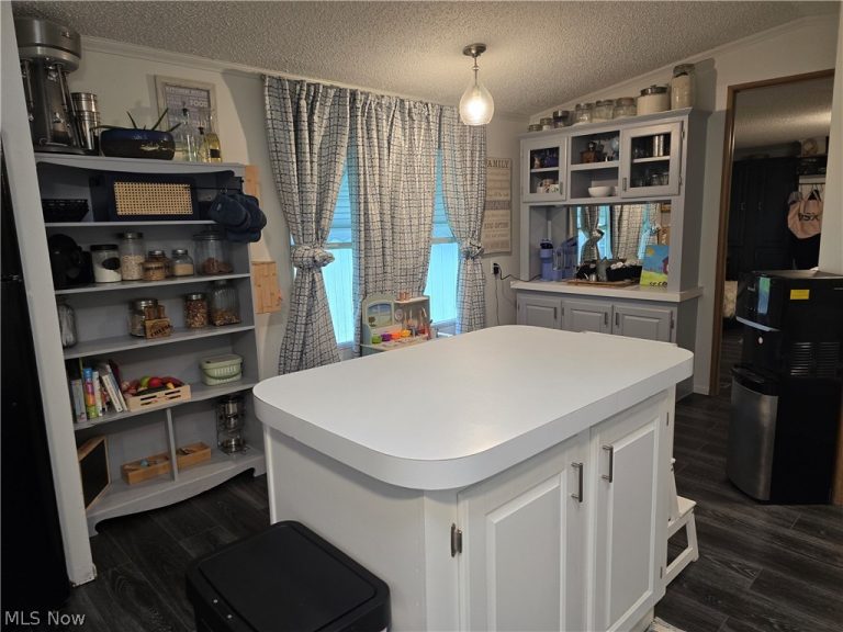 42 Redwood Drive, Beloit, OH - Photo 4