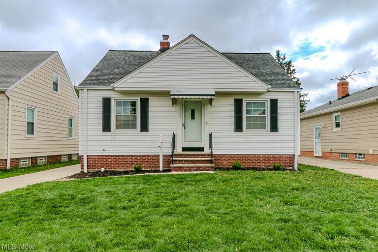 1557 Woodhurst Avenue, Mayfield Heights, OH, 44124