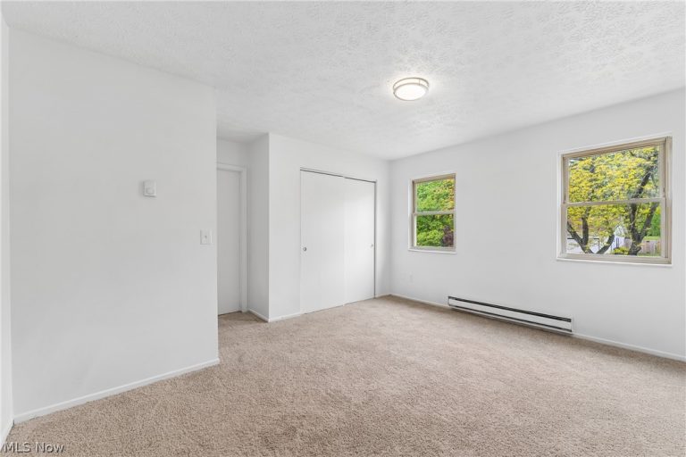 102 California Avenue, Elyria, OH - Photo 4