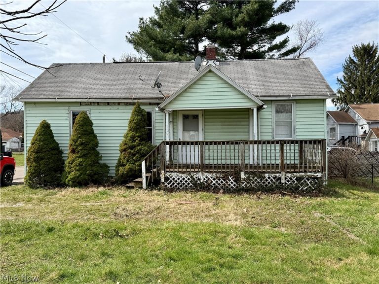 1304 Lakeshore Boulevard, Akron, OH, 44301