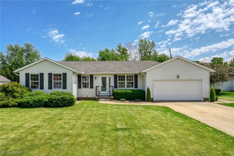 5950 Kentview Avenue, North Canton, OH, 44720
