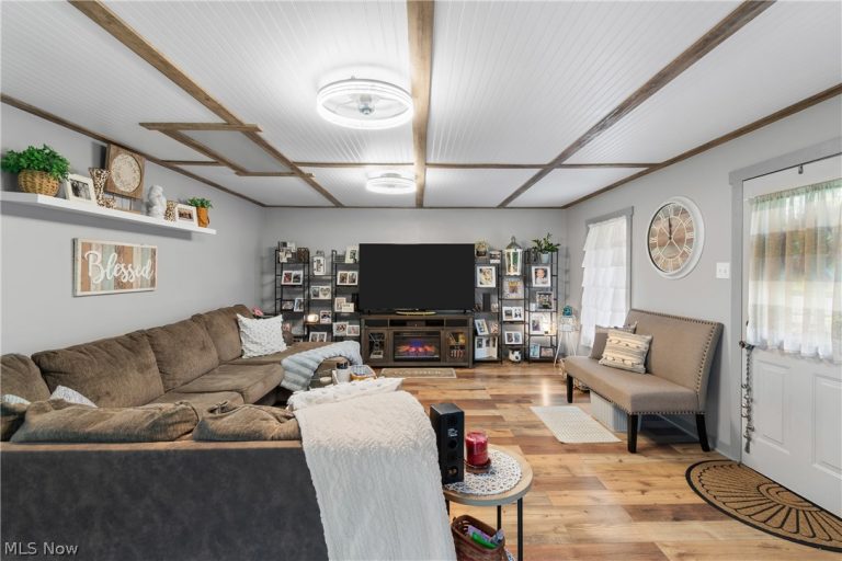 1057 Tremont Avenue, East Canton, OH - Photo 8