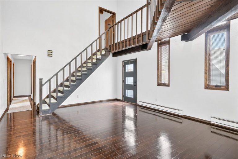 1724 Narragansett Boulevard, Lorain, OH - Photo 3