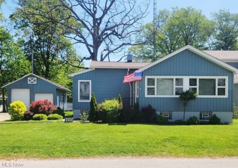233 Point Drive, Avon Lake, OH, 44012