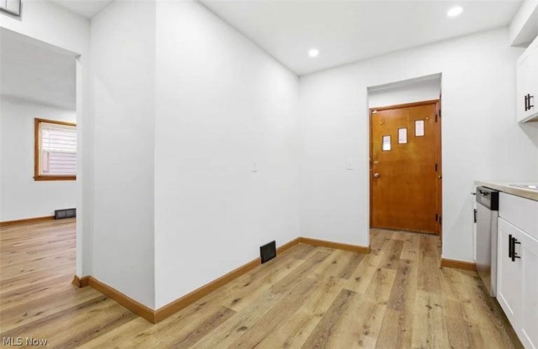 4422 141st Street, Cleveland, OH - Photo 4